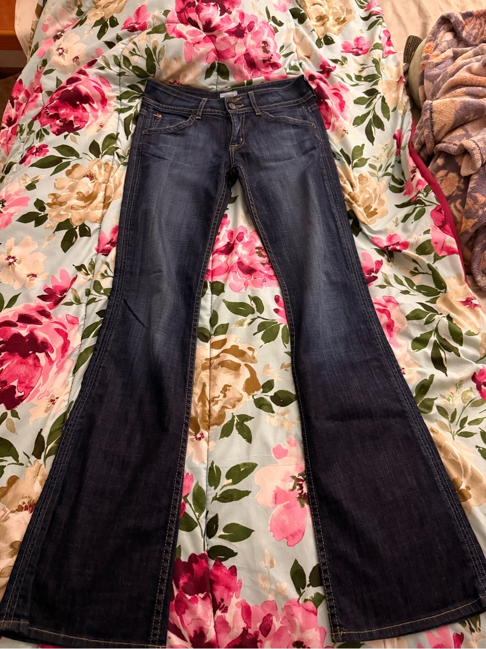 Hudson Jeans Dark Indigo Flare Jeans pristine condition